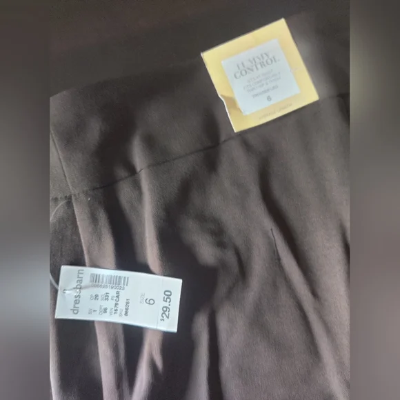 NWT Dressbarn Brown Dress Pants - Tummy Control - Size 6 - Picture 5 of 5